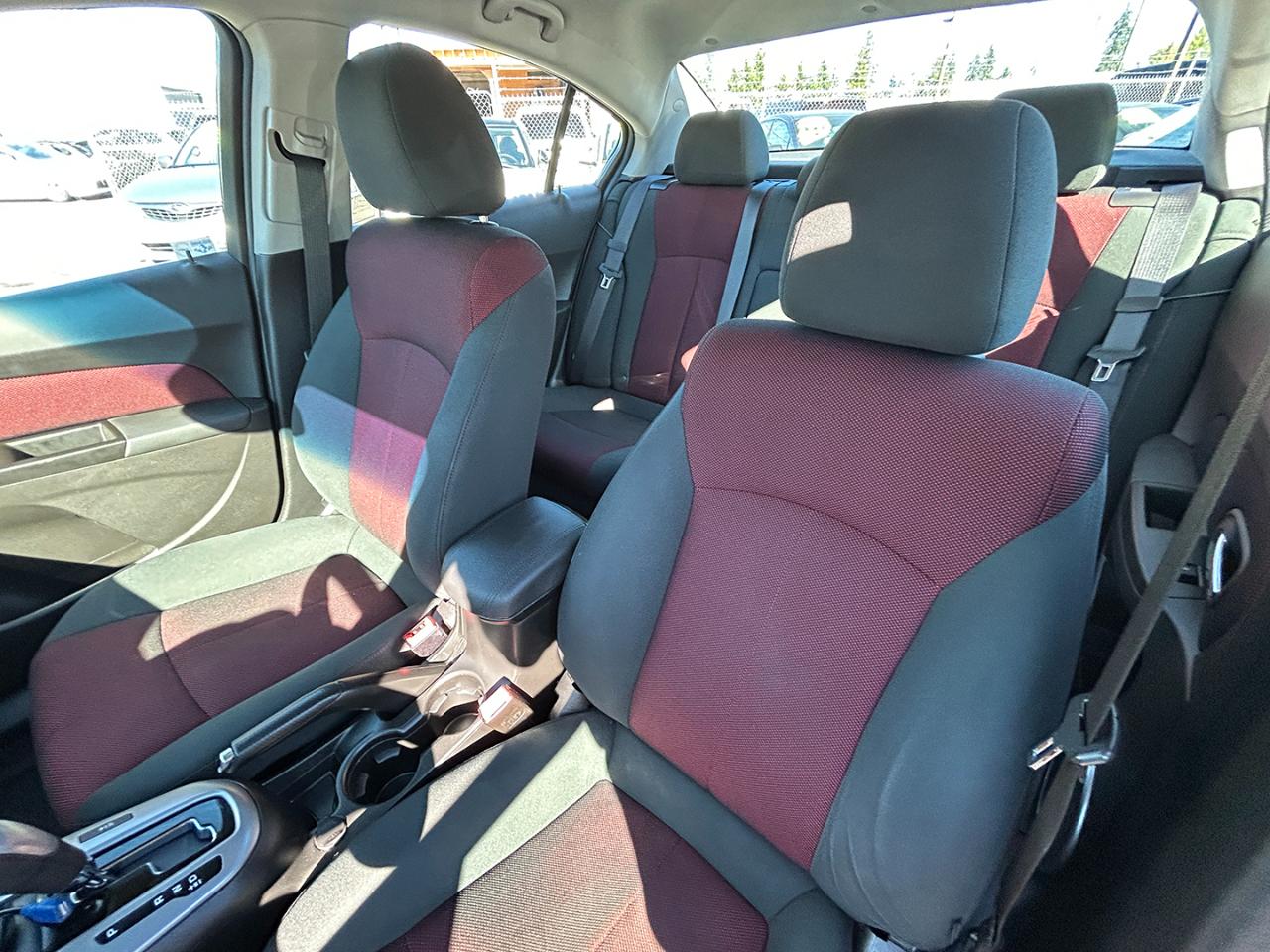 Chevrolet Cruze 4dr Sdn ECO w/1XF 2011