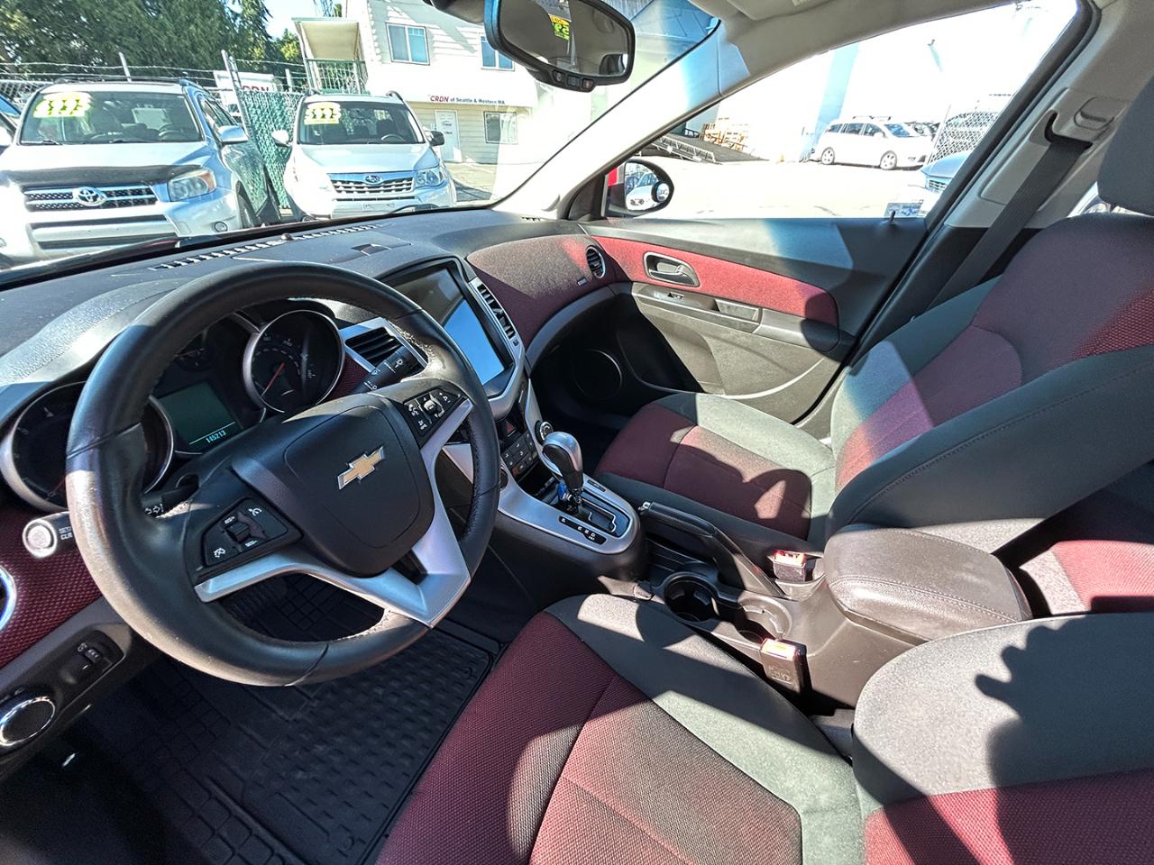 Chevrolet Cruze 4dr Sdn ECO w/1XF 2011