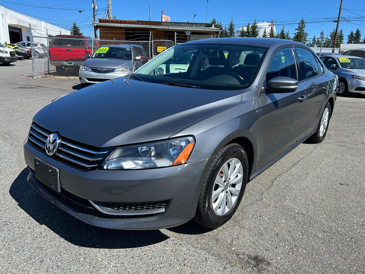 Volkswagen Passat 4dr Sdn 1.8T Auto Wolfsburg Ed PZEV 2014
