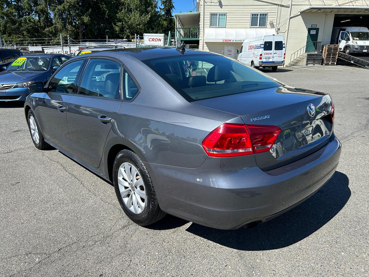 Volkswagen Passat 4dr Sdn 1.8T Auto Wolfsburg Ed PZEV 2014