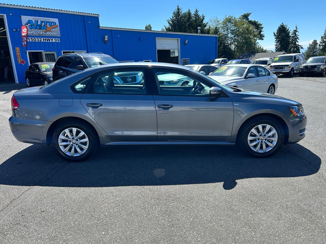 Volkswagen Passat 4dr Sdn 1.8T Auto Wolfsburg Ed PZEV 2014