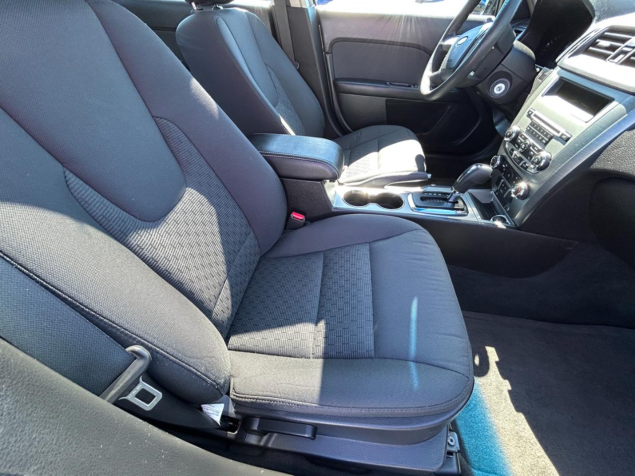 Ford Fusion 4dr Sdn SE FWD 2011