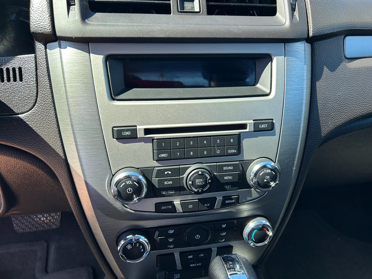 Ford Fusion 4dr Sdn SE FWD 2011