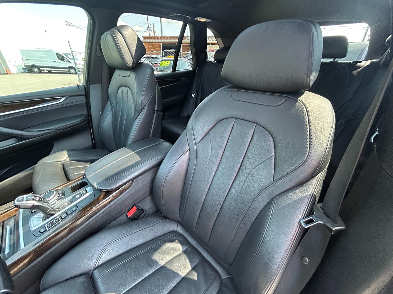 BMW X5 AWD 4dr xDrive50i 2015