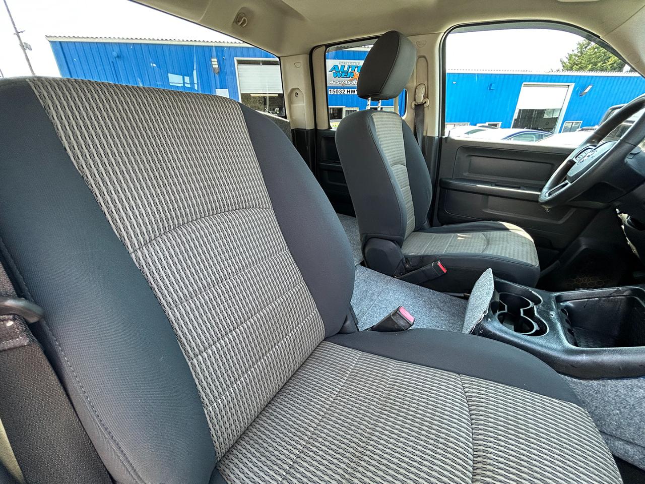 RAM 1500 4WD Quad Cab 140.5" Express 2012