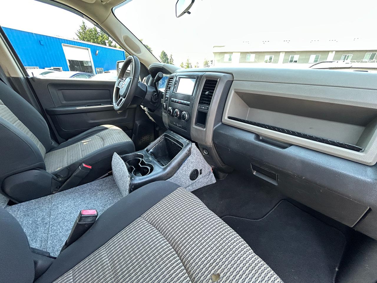 RAM 1500 4WD Quad Cab 140.5" Express 2012