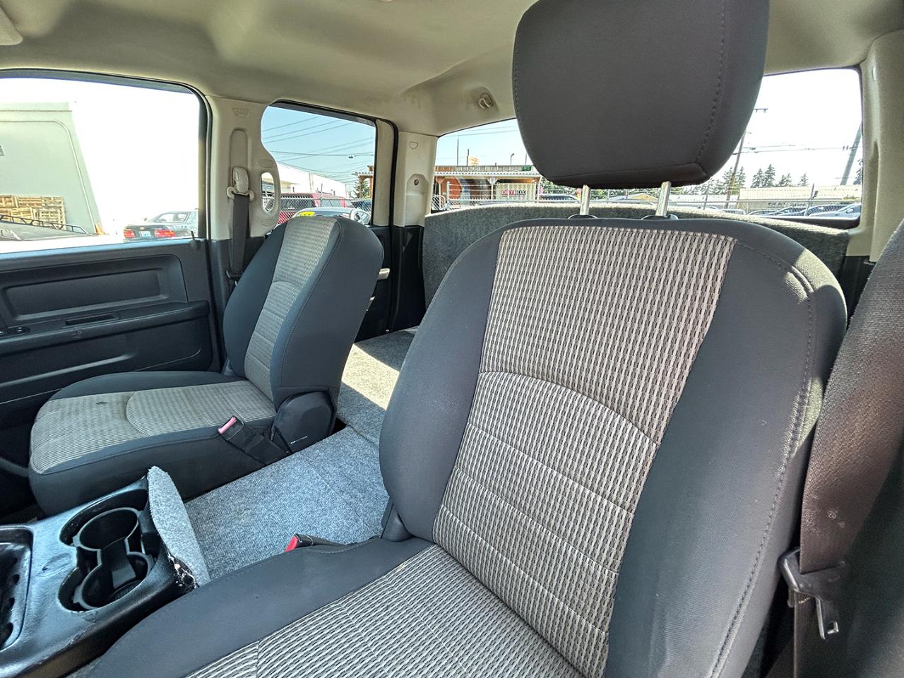 RAM 1500 4WD Quad Cab 140.5" Express 2012