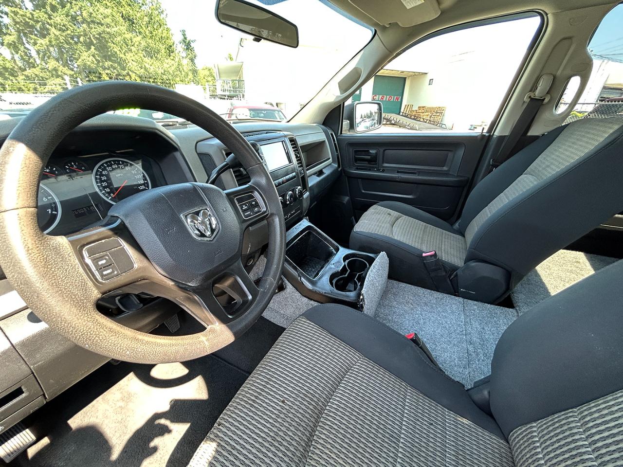 RAM 1500 4WD Quad Cab 140.5" Express 2012