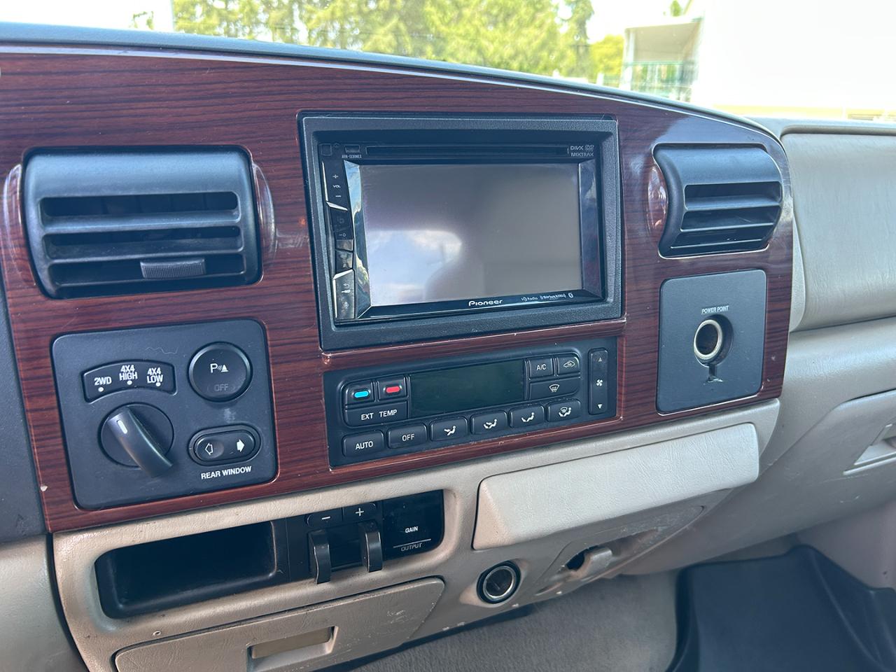 Ford Super Duty F-250 Crew Cab 172" XL 4WD 2005