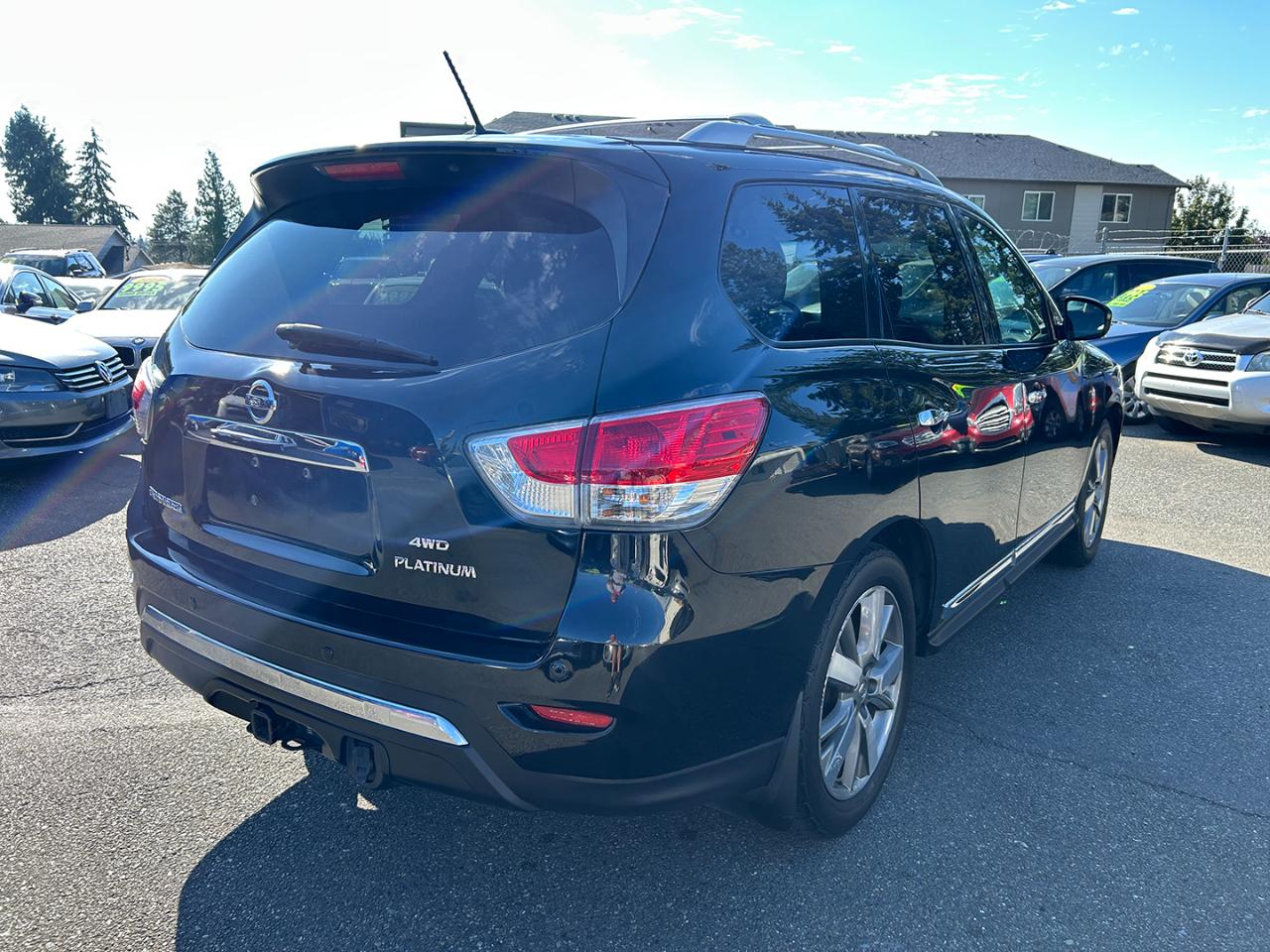 Nissan Pathfinder 4WD 4dr Platinum 2015