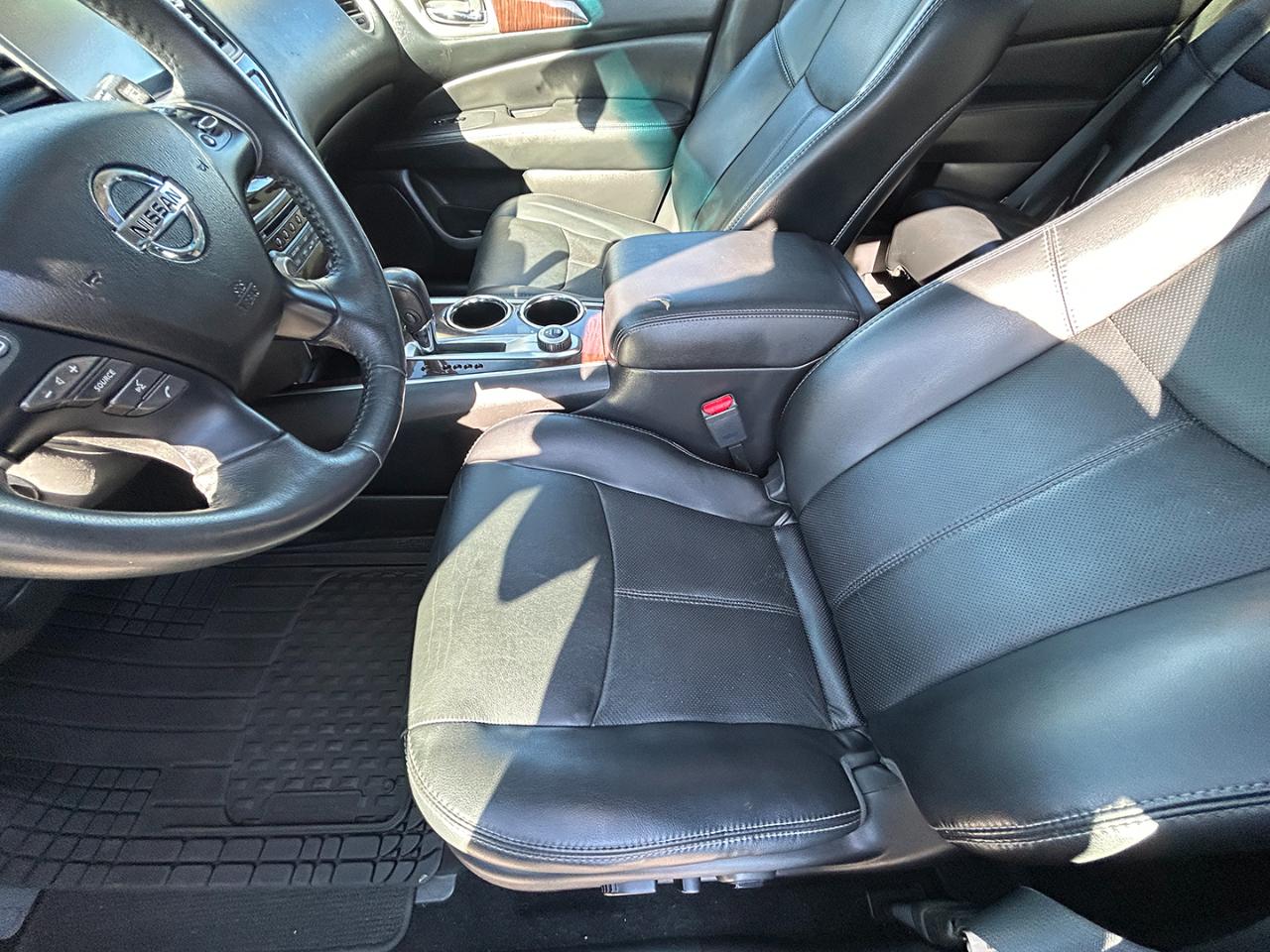 Nissan Pathfinder 4WD 4dr Platinum 2015