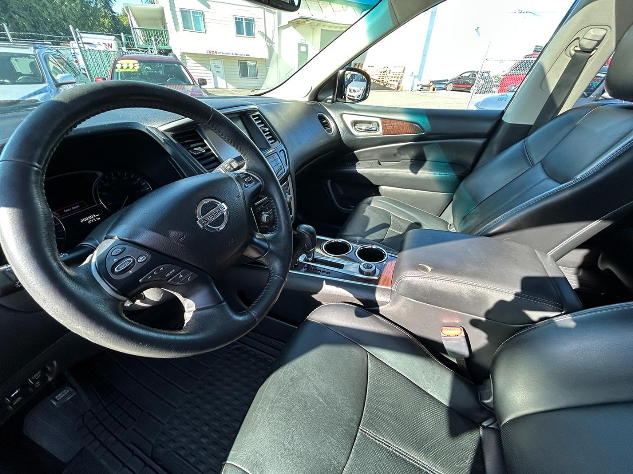 Nissan Pathfinder 4WD 4dr Platinum 2015
