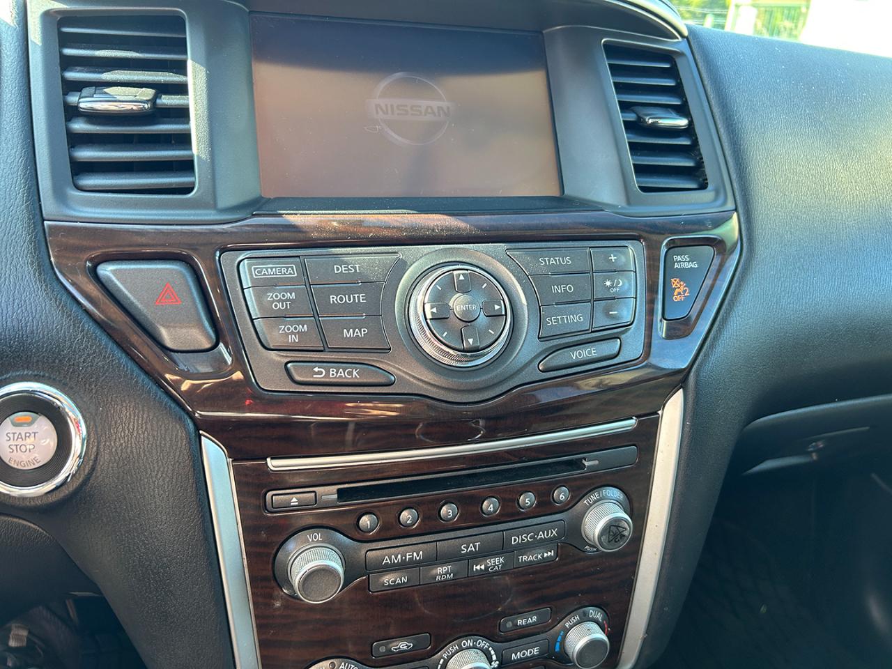 Nissan Pathfinder 4WD 4dr Platinum 2015