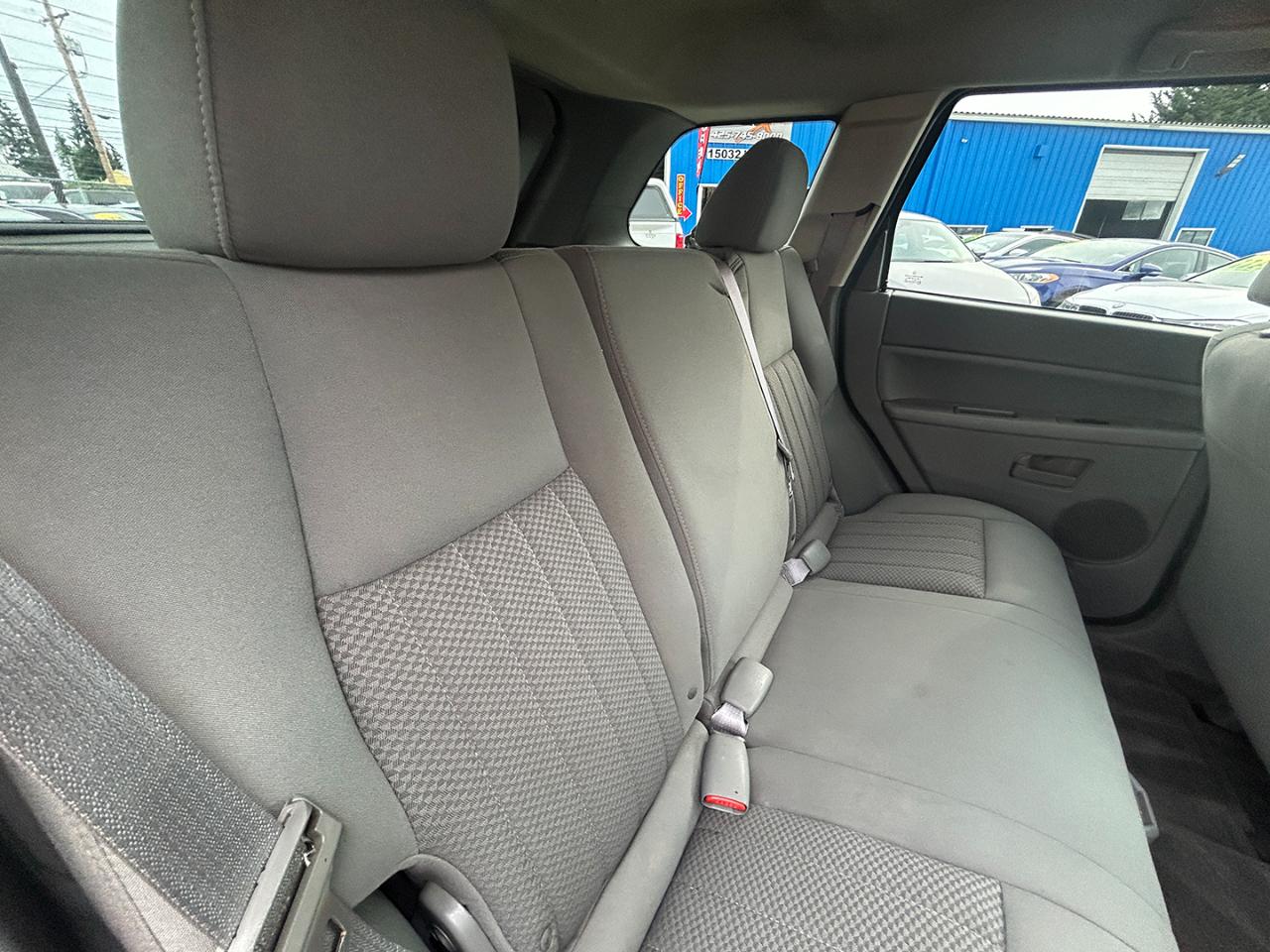 Jeep Grand Cherokee 4dr Laredo 4WD 2006