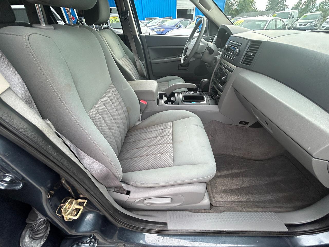 Jeep Grand Cherokee 4dr Laredo 4WD 2006