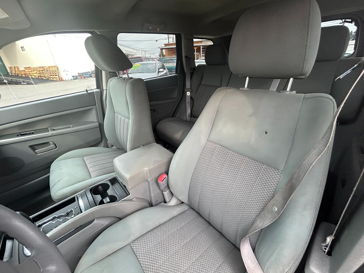 Jeep Grand Cherokee 4dr Laredo 4WD 2006