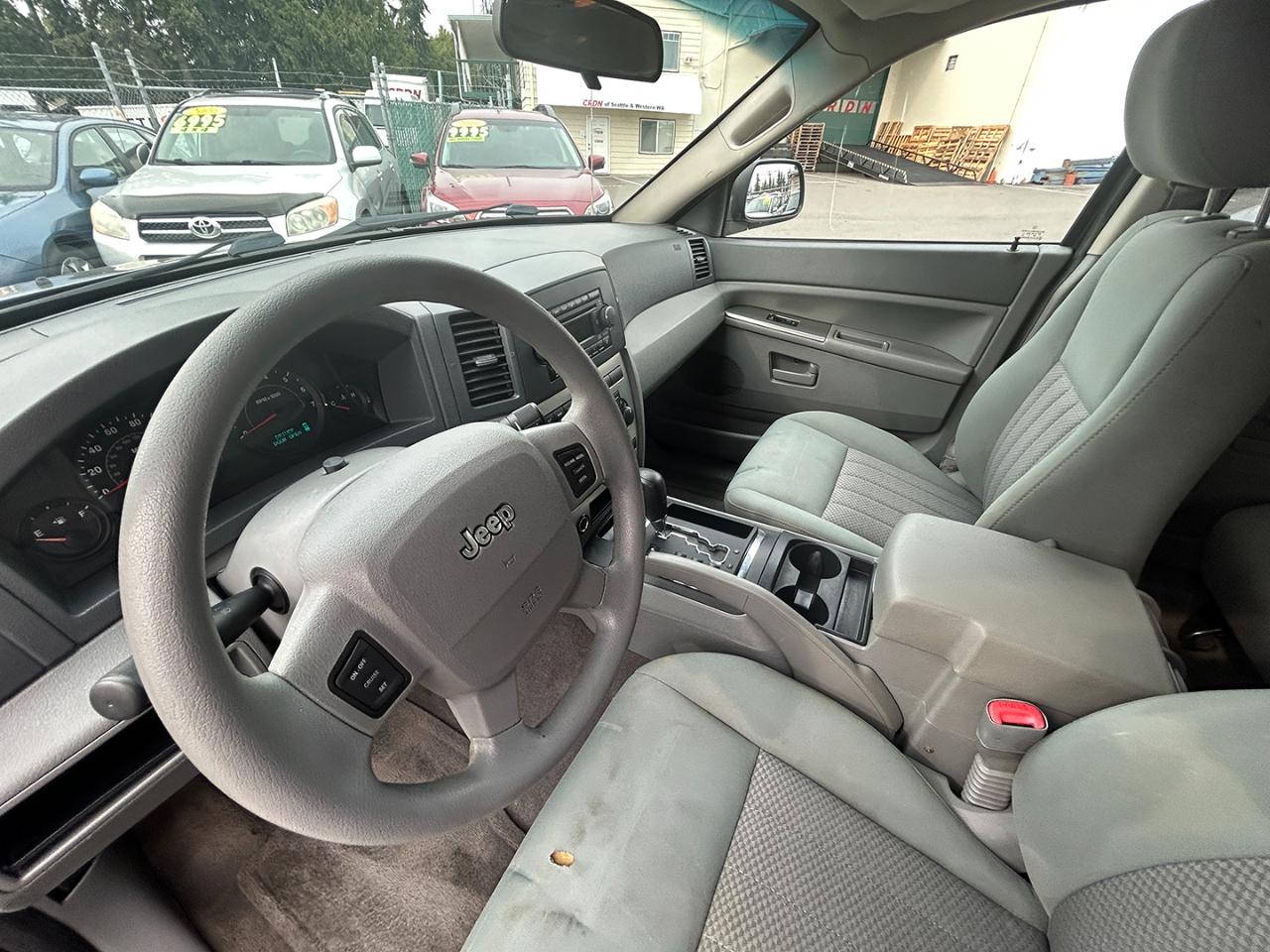Jeep Grand Cherokee 4dr Laredo 4WD 2006