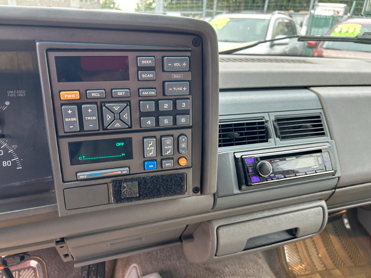 Chevrolet C/K 1500 Ext Cab 141.5" WB 4WD 1994