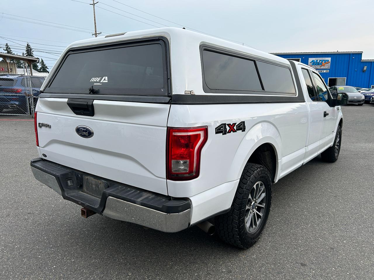 Ford F-150 Lariat 4WD SuperCab 8' Box 2017