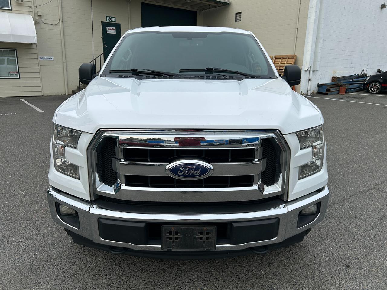 Ford F-150 Lariat 4WD SuperCab 8' Box 2017