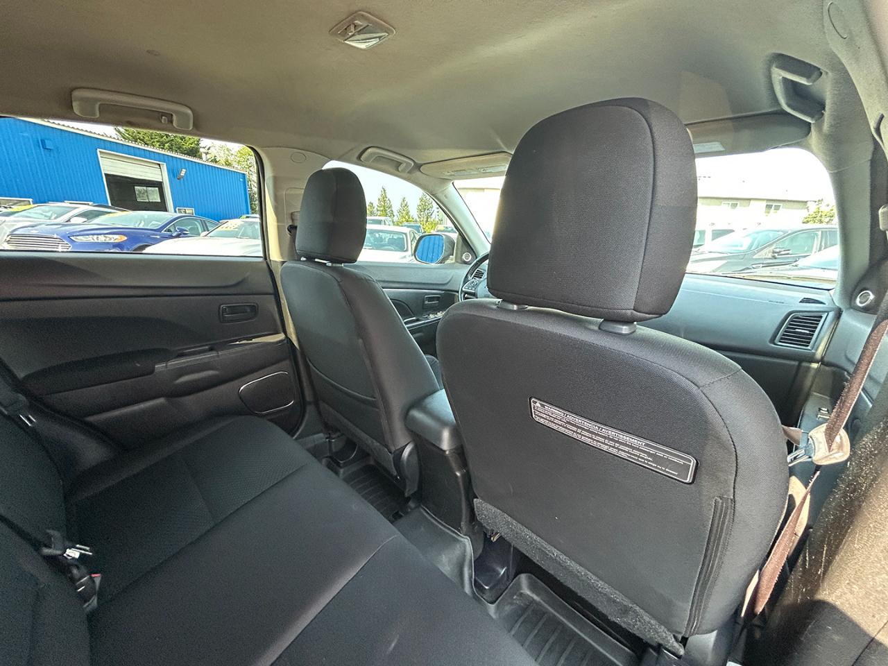 Mitsubishi Outlander Sport AWD 4dr CVT 2.4 ES 2015