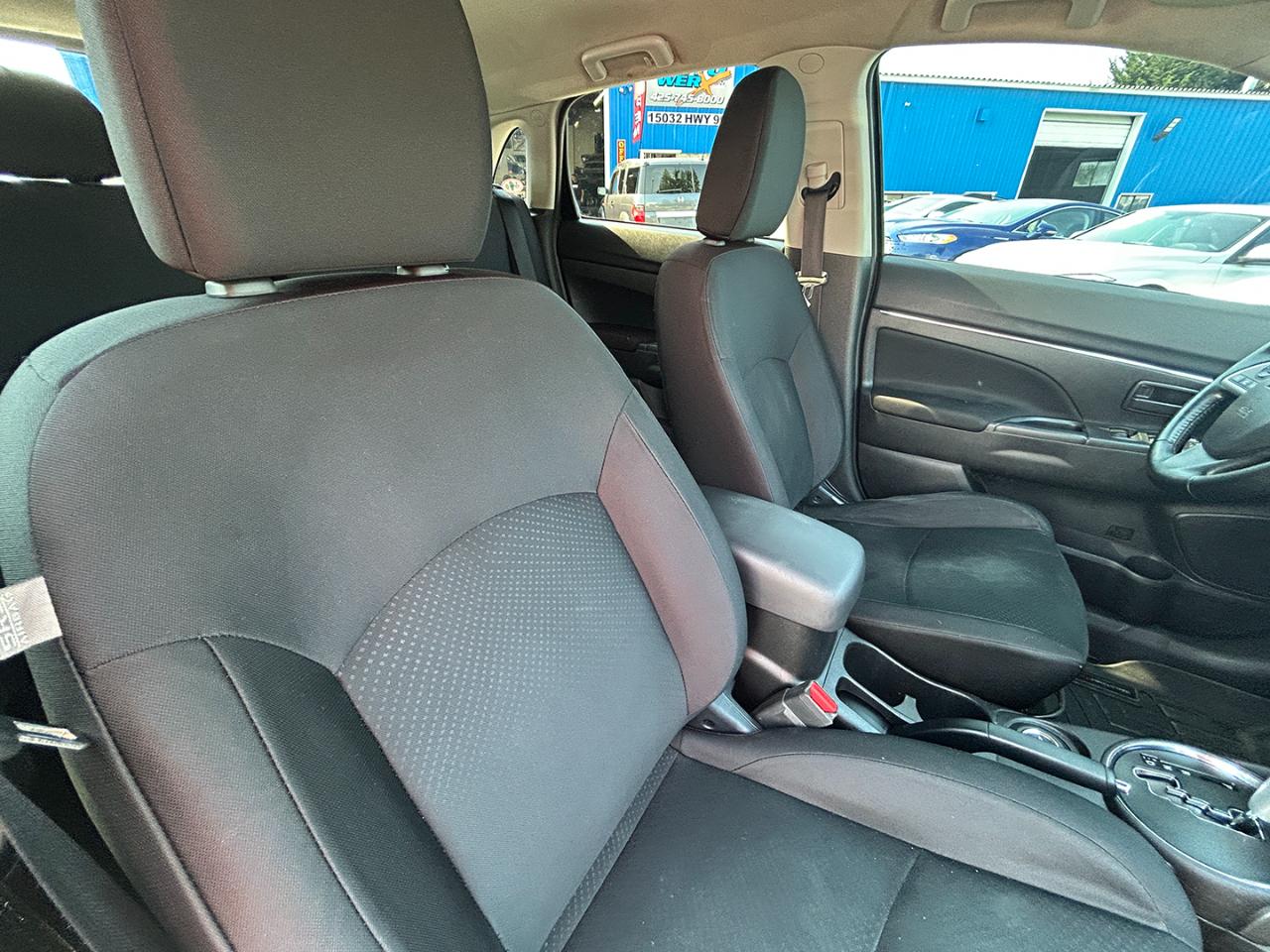 Mitsubishi Outlander Sport AWD 4dr CVT 2.4 ES 2015