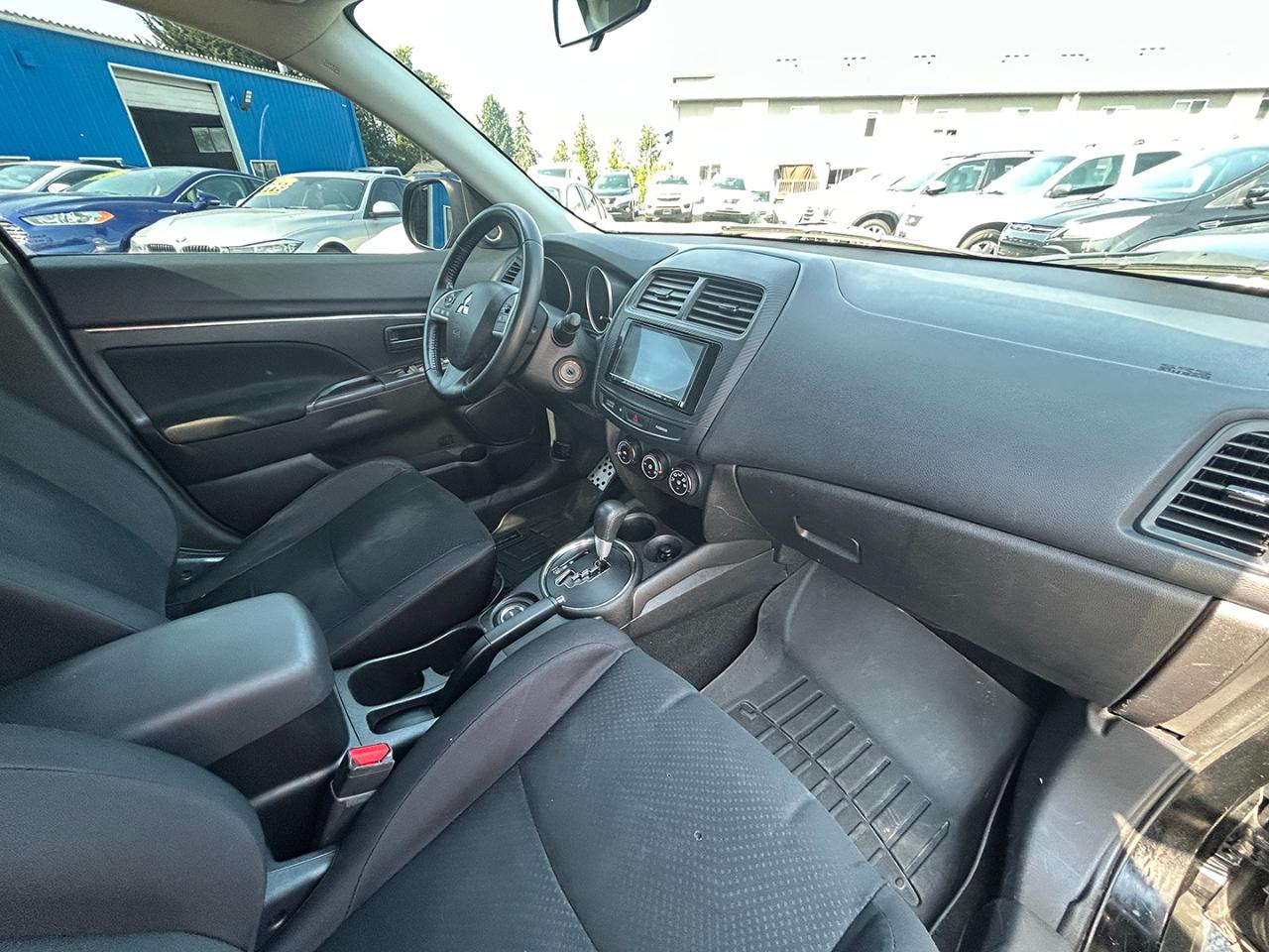 Mitsubishi Outlander Sport AWD 4dr CVT 2.4 ES 2015