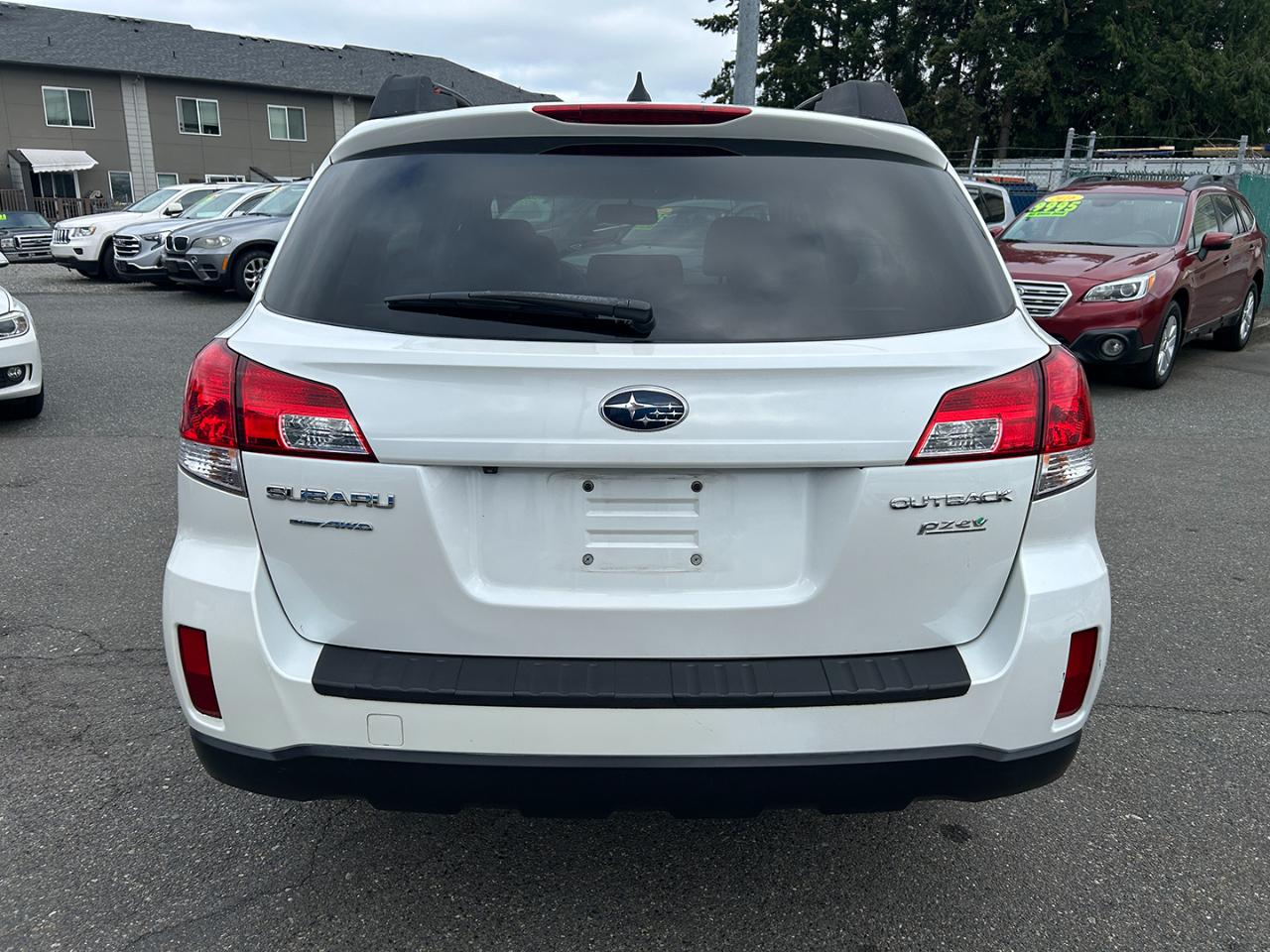 Subaru Outback 4dr Wgn H4 Auto 2.5i Limited 2012