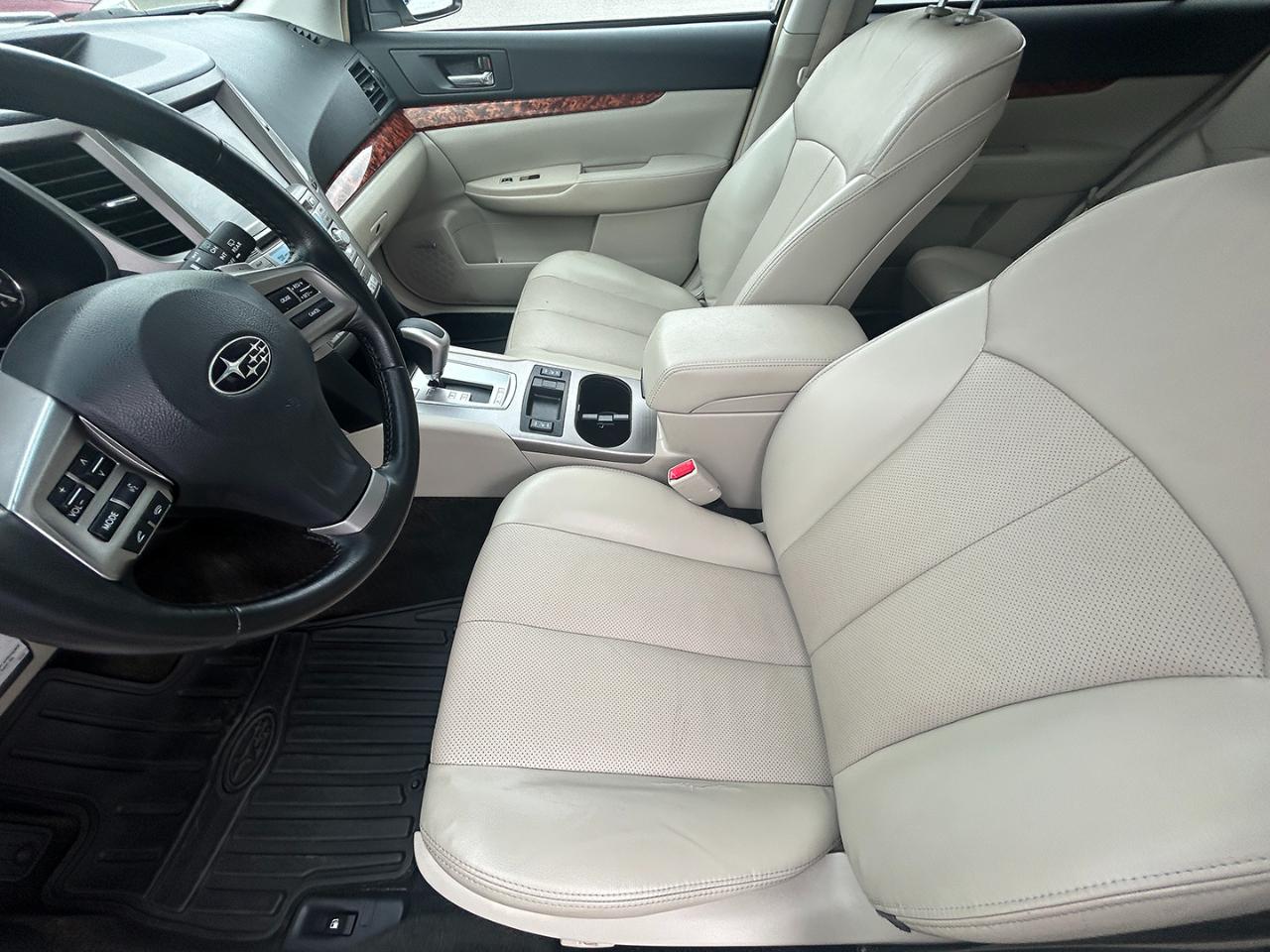 Subaru Outback 4dr Wgn H4 Auto 2.5i Limited 2012