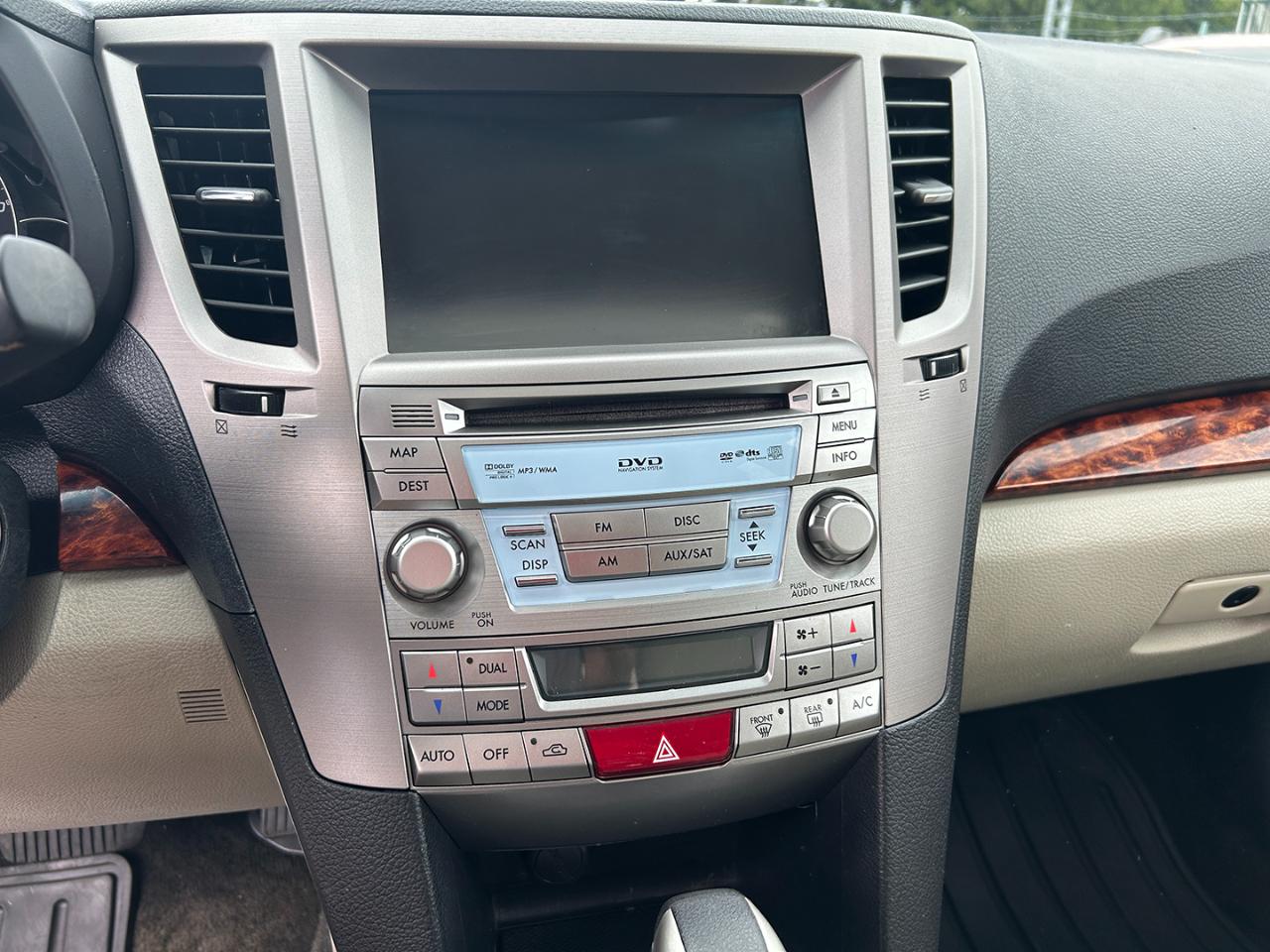 Subaru Outback 4dr Wgn H4 Auto 2.5i Limited 2012