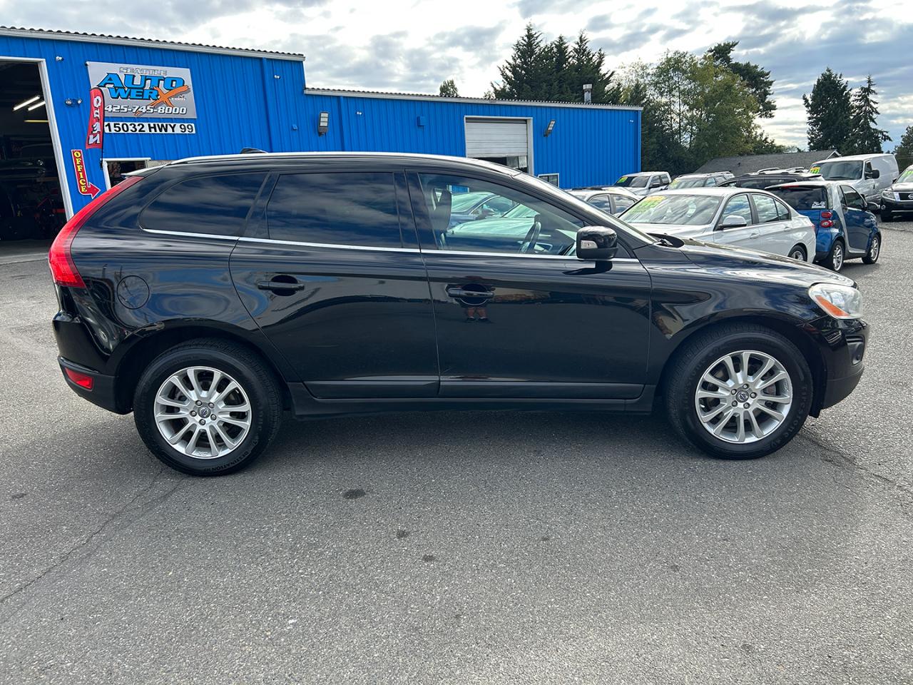 Volvo XC60 AWD 4dr 3.0T 2010