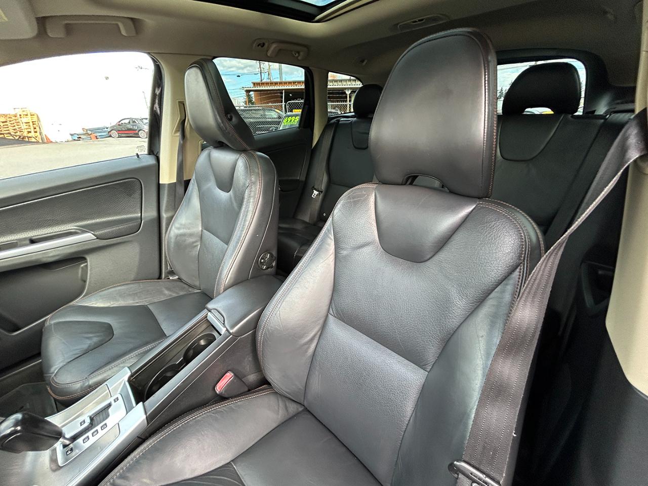 Volvo XC60 AWD 4dr 3.0T 2010