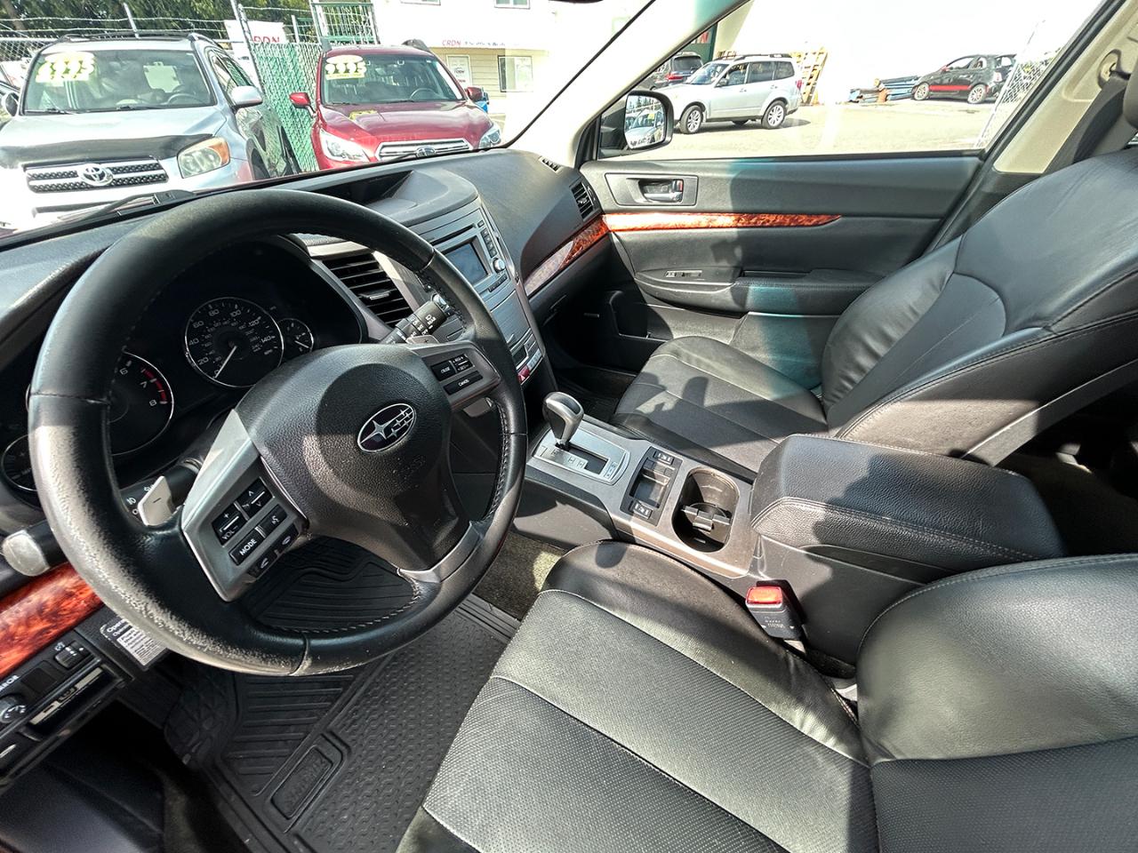 Subaru Outback 4dr Wgn H4 Auto 2.5i Limited 2012