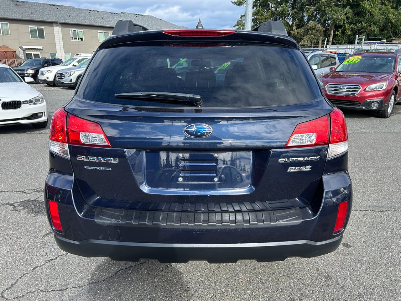 Subaru Outback 4dr Wgn H4 Auto 2.5i Limited 2013