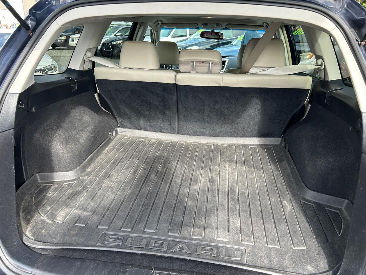 Subaru Outback 4dr Wgn H4 Auto 2.5i Limited 2013