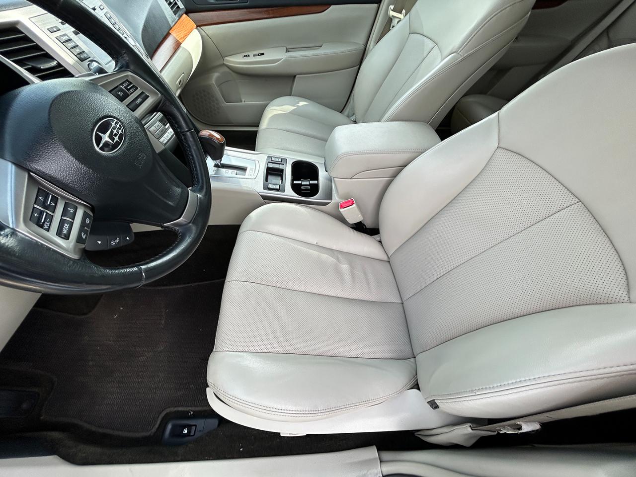 Subaru Outback 4dr Wgn H4 Auto 2.5i Limited 2013