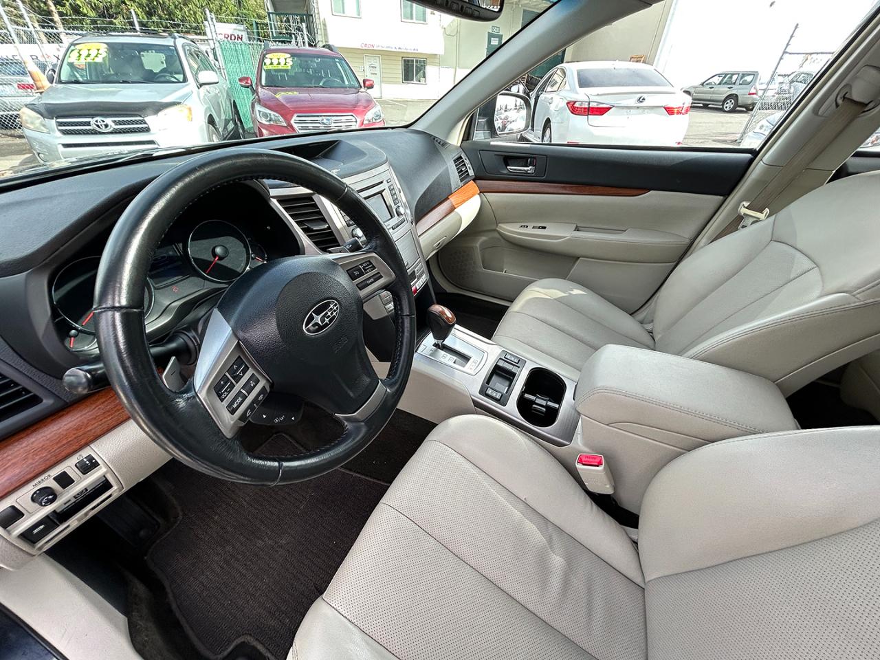 Subaru Outback 4dr Wgn H4 Auto 2.5i Limited 2013