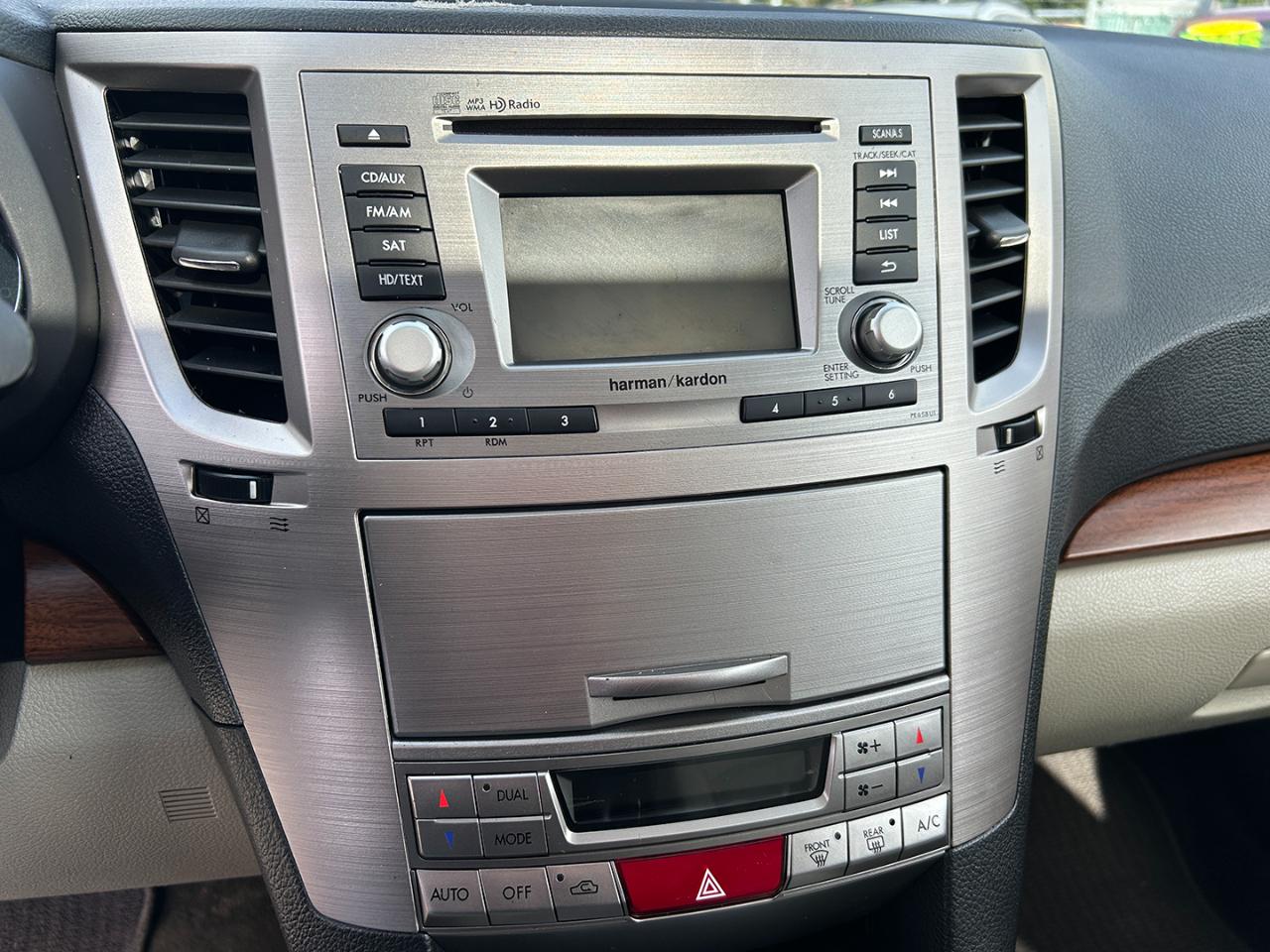 Subaru Outback 4dr Wgn H4 Auto 2.5i Limited 2013