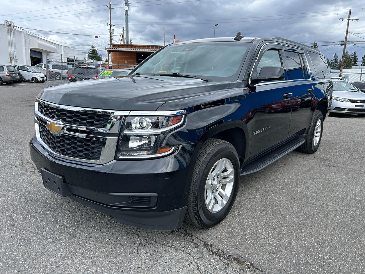 Chevrolet Suburban 4WD 4dr 1500 LT 2018