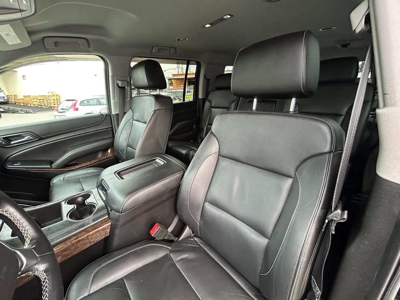 Chevrolet Suburban 4WD 4dr 1500 LT 2018