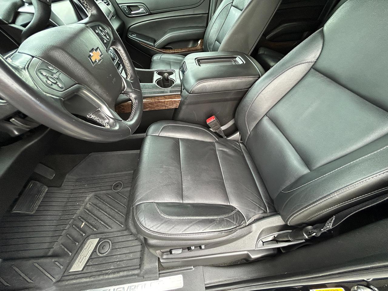 Chevrolet Suburban 4WD 4dr 1500 LT 2018