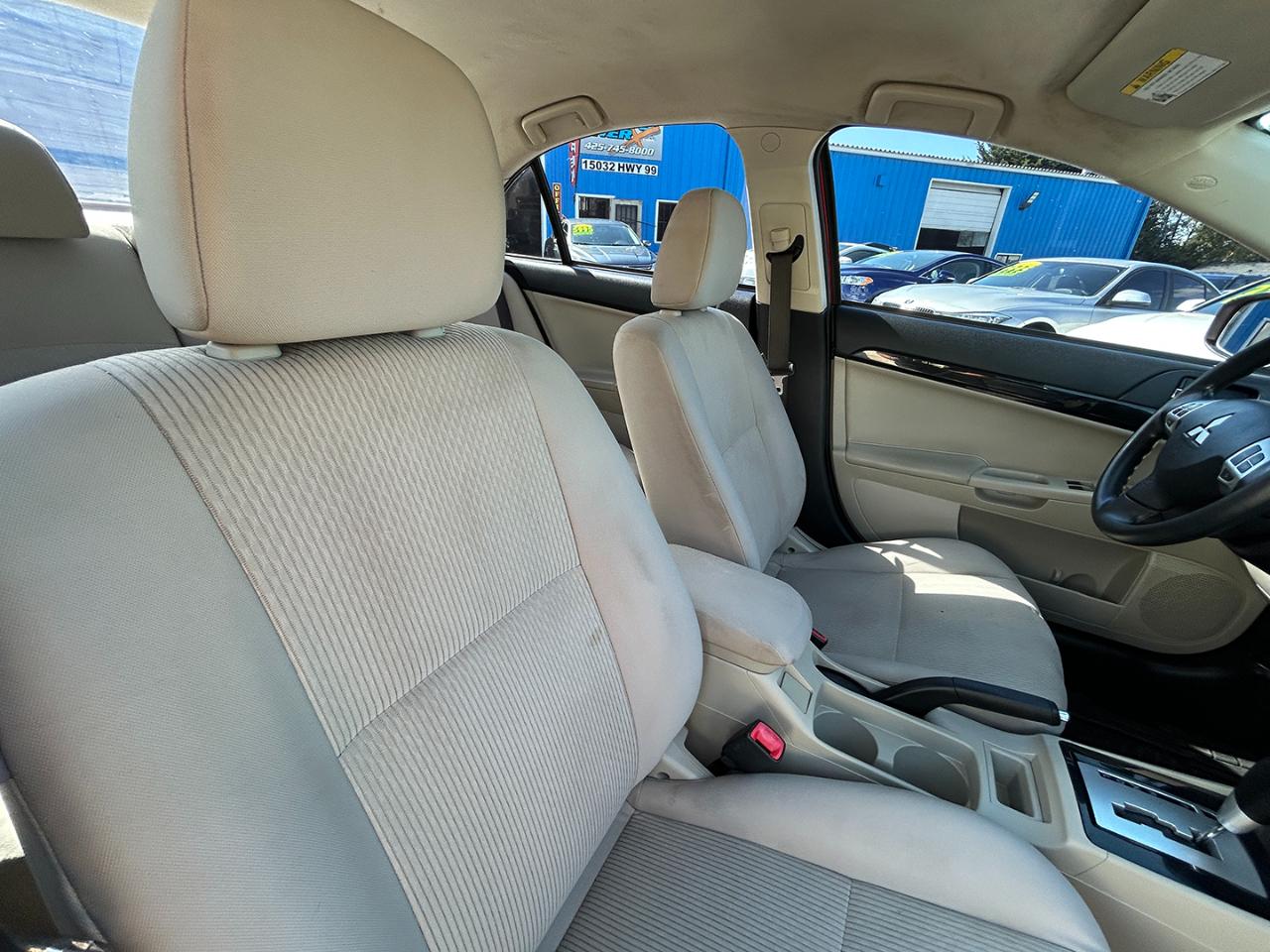 Mitsubishi Lancer ES 2.0 FWD CVT 2017