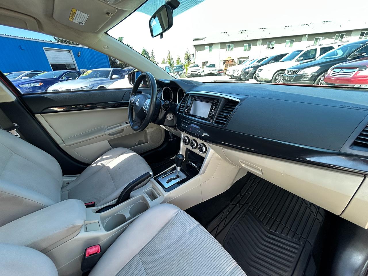 Mitsubishi Lancer ES 2.0 FWD CVT 2017