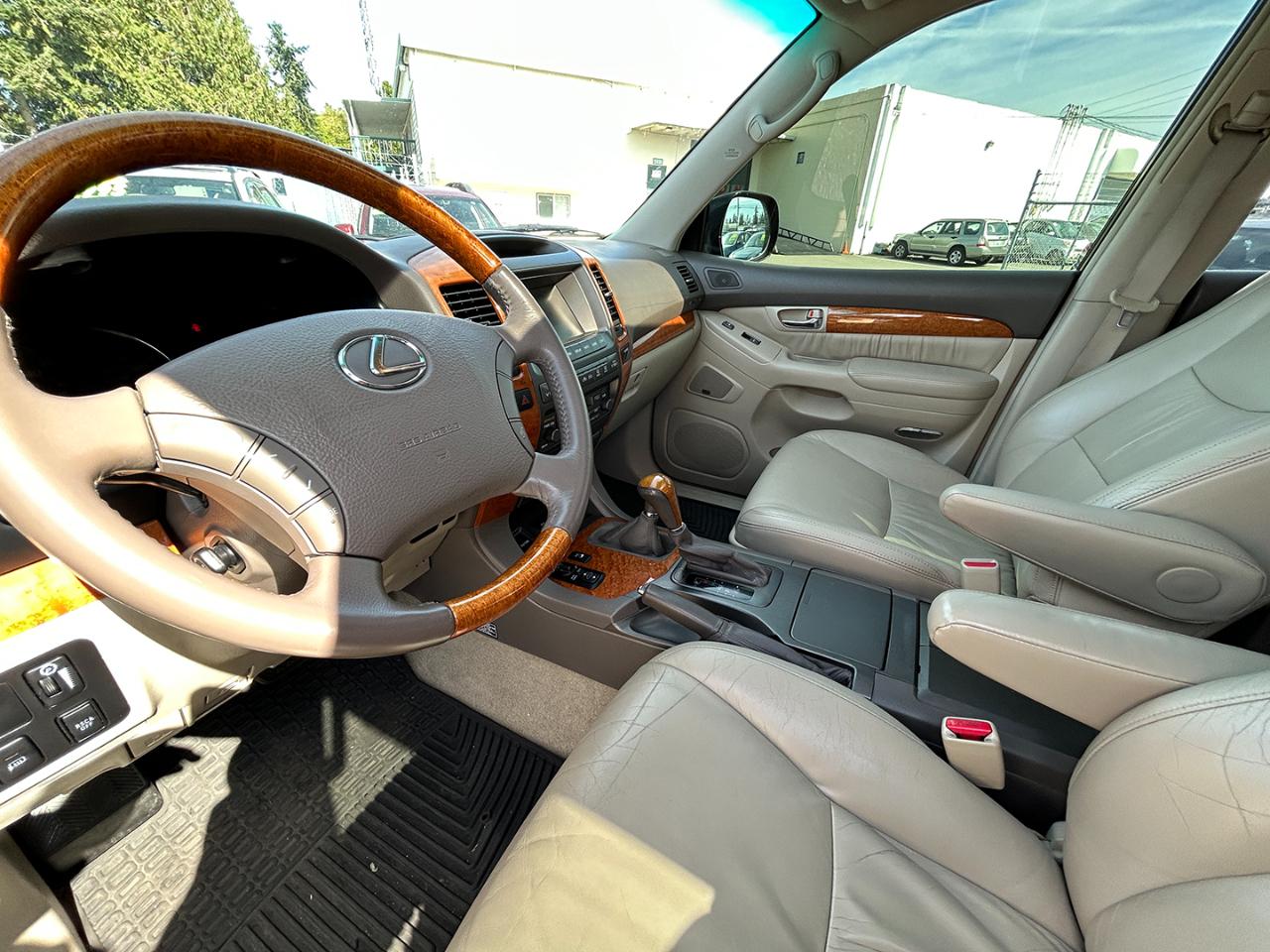 Lexus GX 470 4dr SUV 4WD 2004