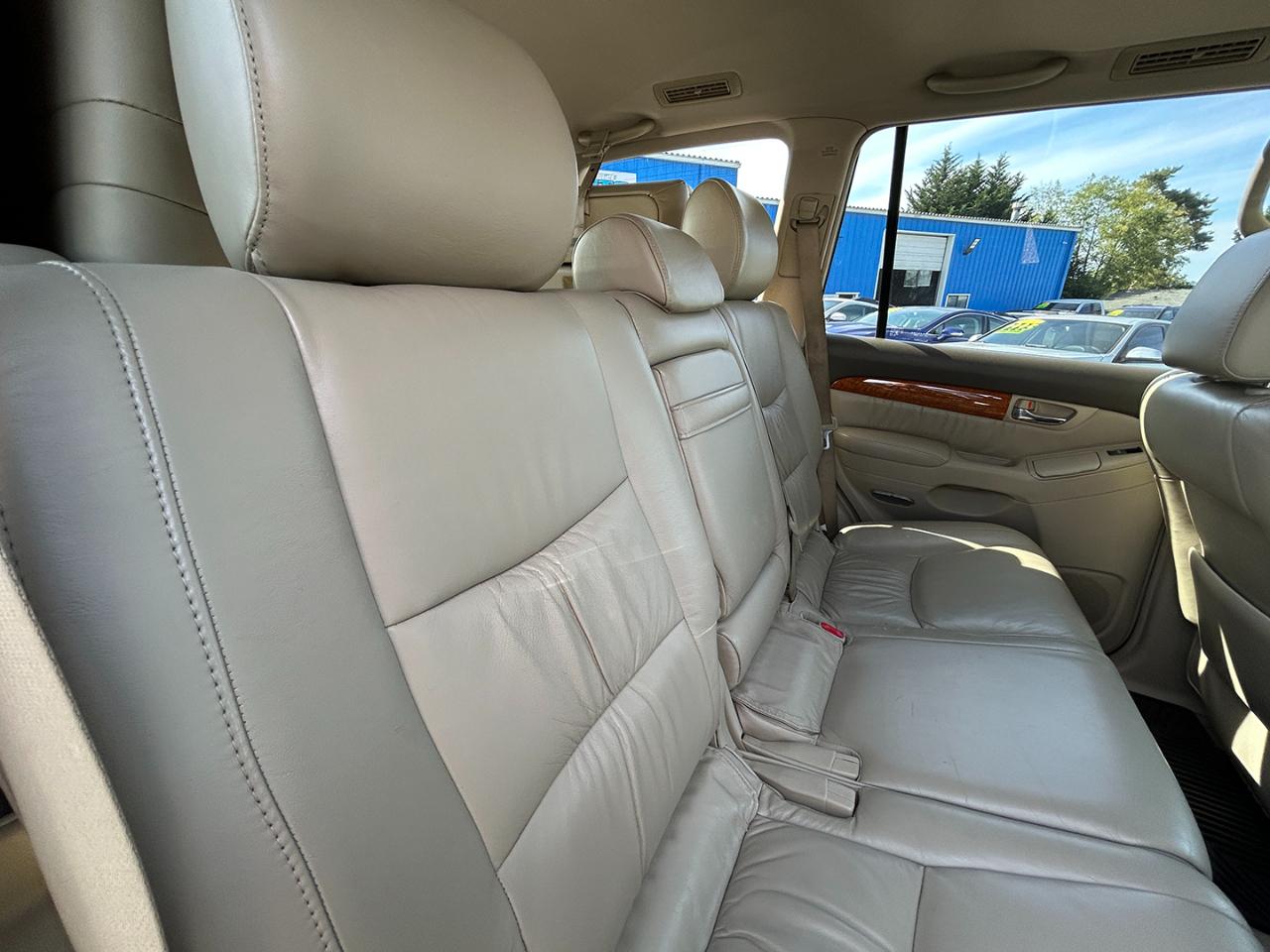Lexus GX 470 4dr SUV 4WD 2004