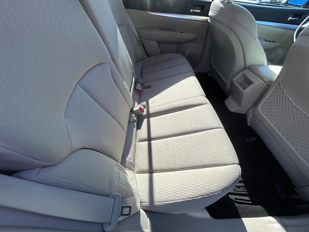 Subaru Outback 4dr Wgn H4 Auto 2.5i Prem AWP 2011