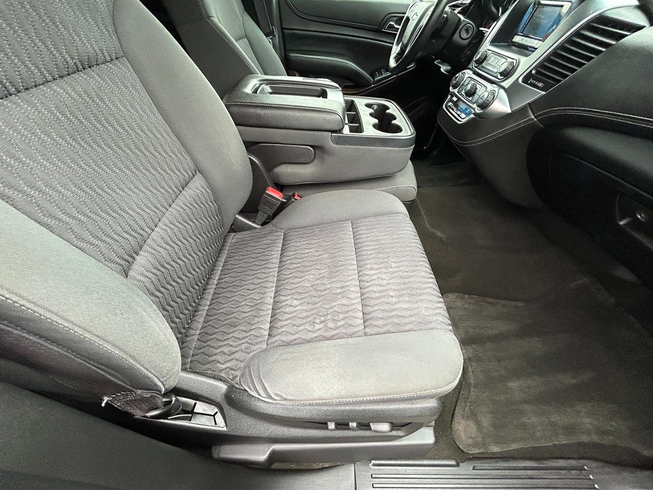 Chevrolet Suburban 4WD 4dr LS 2015