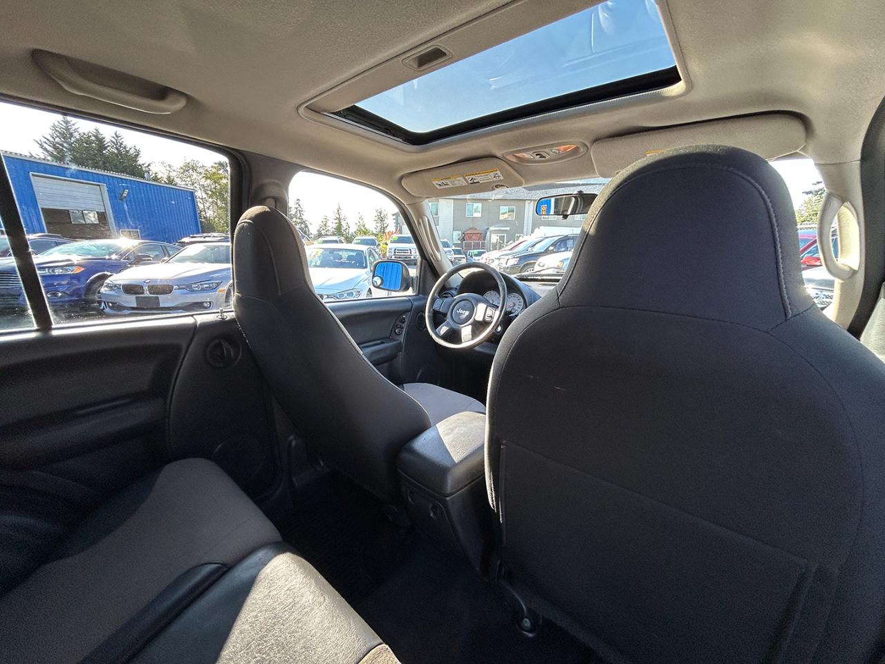 Jeep Liberty Columbia Edition 4WD 2004