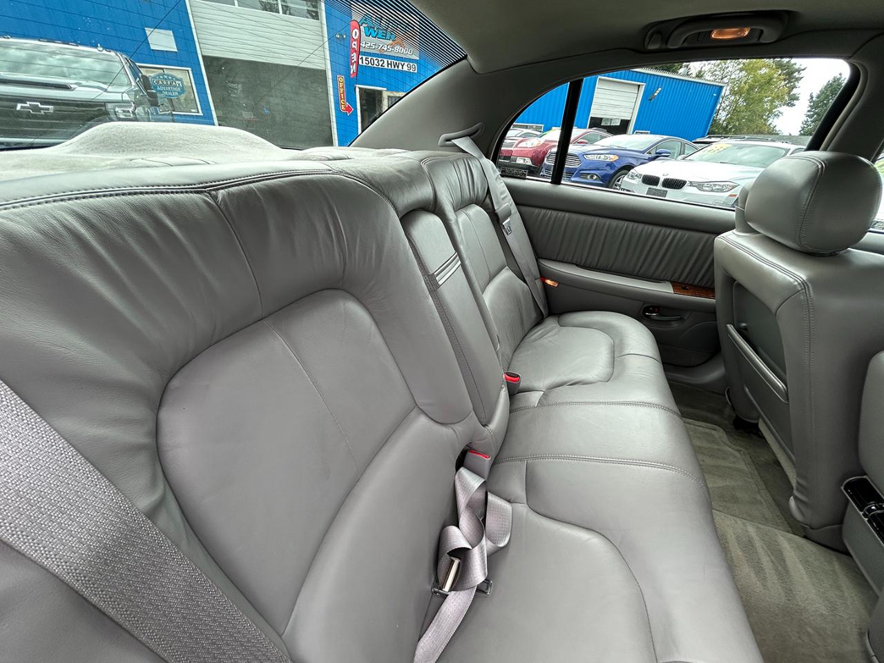 Buick Park Avenue 4dr Sdn 2000