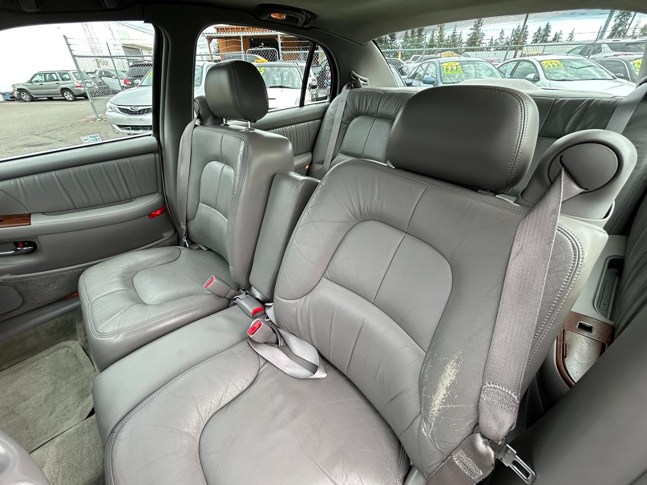 Buick Park Avenue 4dr Sdn 2000